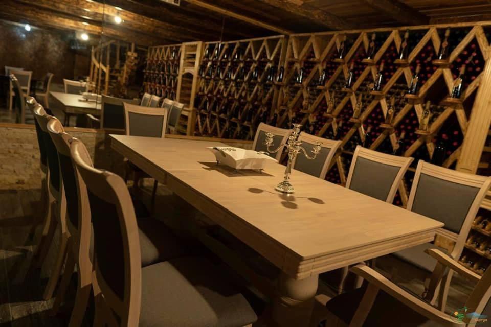 Hotel Guglux &Wine Cellar Telavi Eksteriør billede