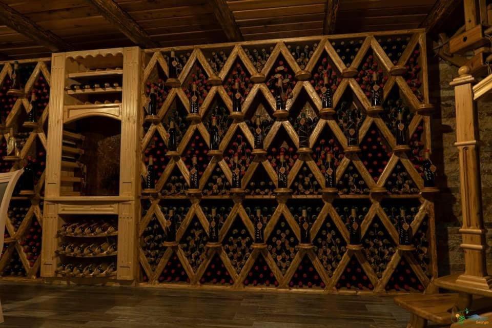 Hotel Guglux &Wine Cellar Telavi Eksteriør billede