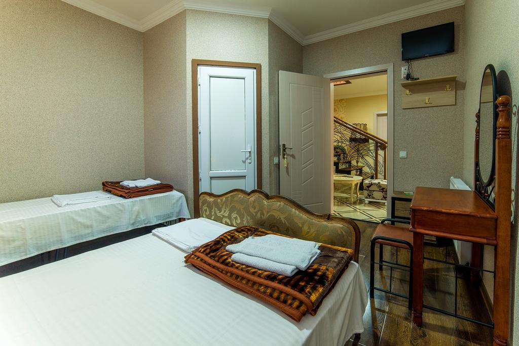 Hotel Guglux &Wine Cellar Telavi Eksteriør billede