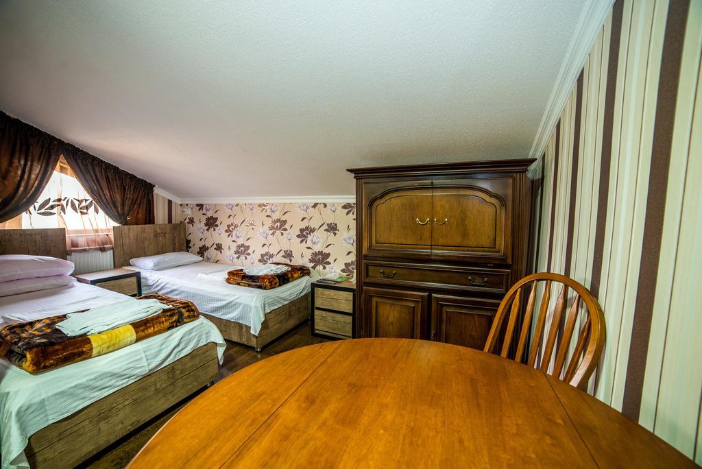 Hotel Guglux &Wine Cellar Telavi Eksteriør billede